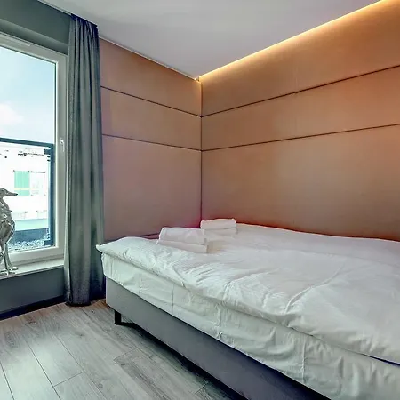 Flatinfo Chmielna Tower Apartment *