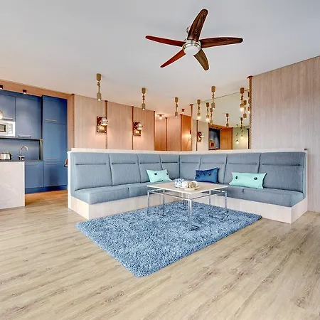 Διαμέρισμα Flatinfo Chmielna Tower *