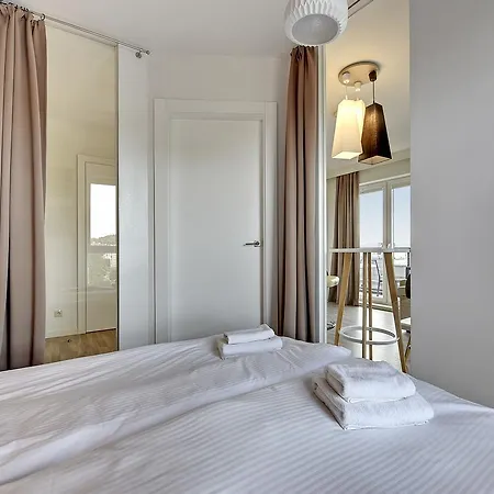 Flatinfo Chmielna Tower Apartment *